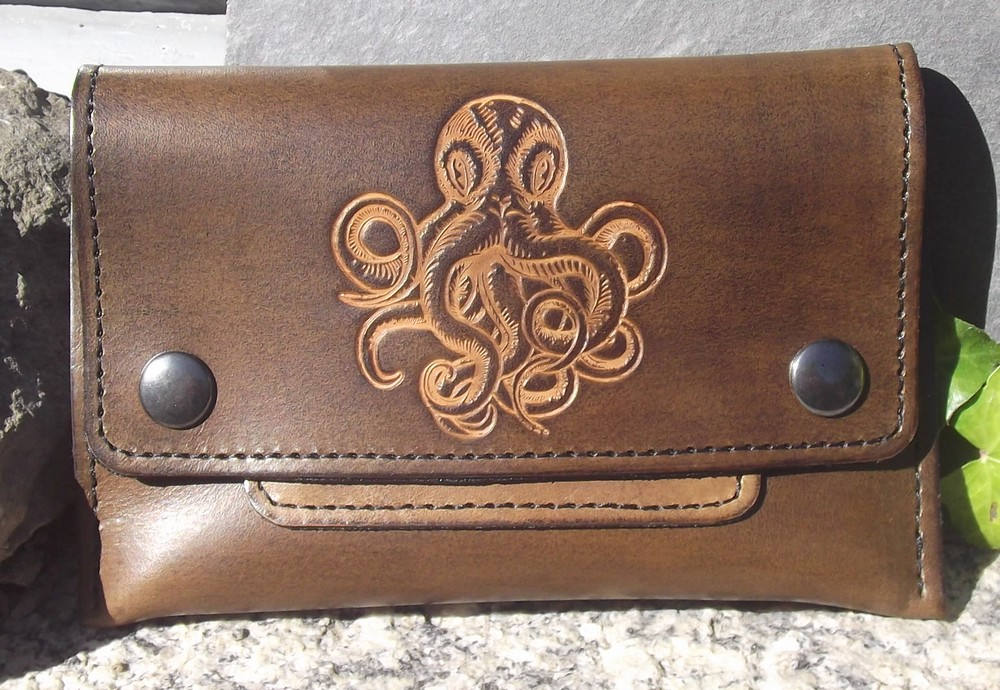 Leather Tobacco pouch ," octopus " design  ,colour " oak brown " (16 colours available)