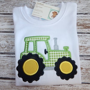 TRACTOR shirt; Boy's shirt with tractor; Green tractor; Boy's shirt; Boy's tractor shirt; Green tractor shirt; Infant shirt tractor;