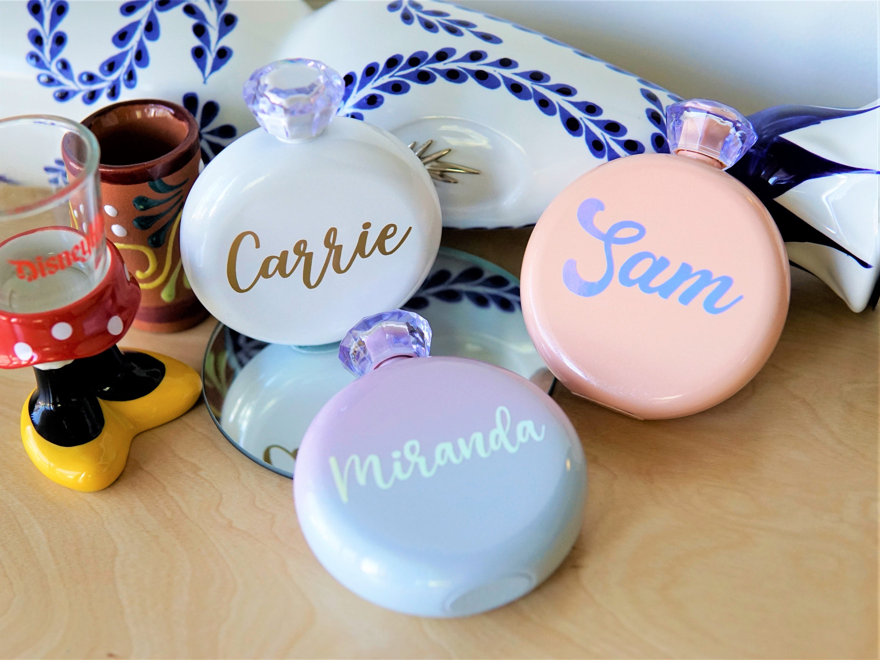 Custom Women’s Flask, Personalized mini flask, Hip flask, Modern flask for women, Bridesmaid Flask, Bridal Party Gift, Wedding Gift ideas