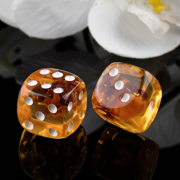 FREE GIFT BOX Amber Dice | Handmade Baltic Amber Dice Set Small Gambling Pair of Dice | Board Game Dice |Large Gemstone Crystal Cube Dice uk