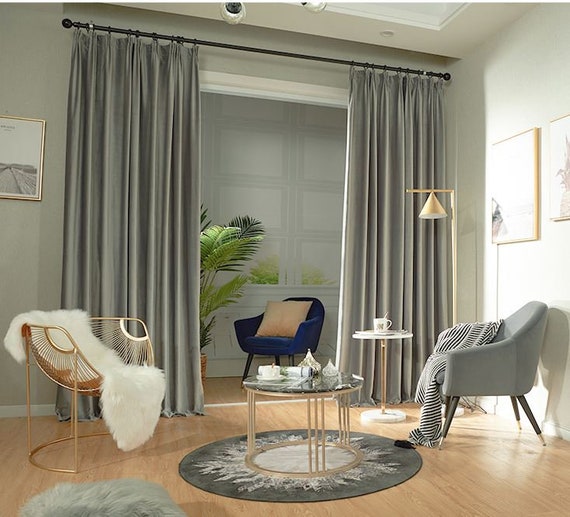 Coppia di tende di velluto grigio, tende di velluto grigio argento chiaro  camera da letto, tende di velluto soggiorno, tende personalizzate -   Italia