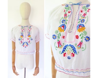 Vintage 1930s 1940s Hungarian Eastern European White Cotton Muslin Hand Embroidered Blue Pink Green Floral Peasant Blouse