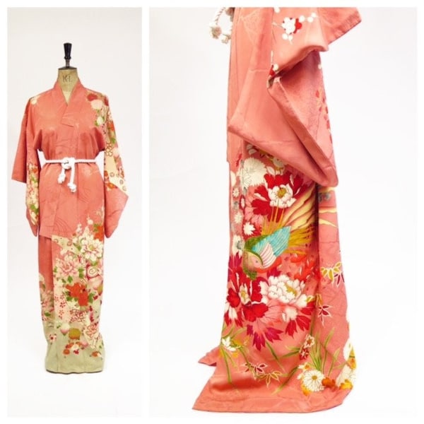 Original Vintage 1940er Jahre Altrosa mit Blumen und Vögeln Print Seide Kimono Kleid Robe