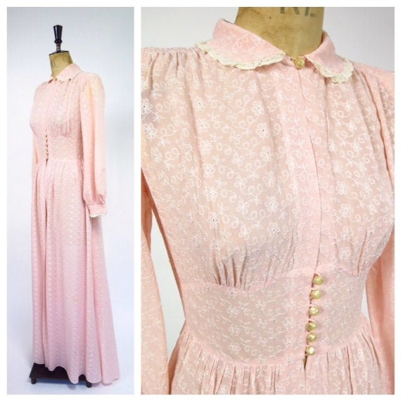 1930-40s Embroidered Lingerie Robe