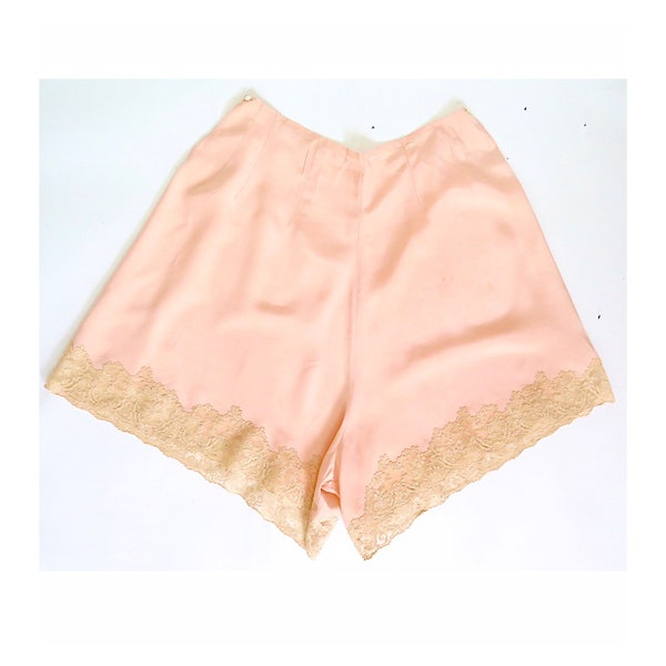 Vintage 1920s 1930s Deco Pink Silk Lace Hand Sewn Pearl Buttons High Waisted Tap Pants W 26 S