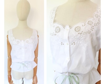 Blusa sin mangas con monograma J C bordado en blanco de algodón, estilo eduardiano francés antiguo, década de 1900 y 1910.