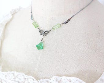 Antique 1920s 1930s Deco Green Facetted Glass Czech Beads Drop Pendant Silver Tone Chain Link Costume Dress Necklace
