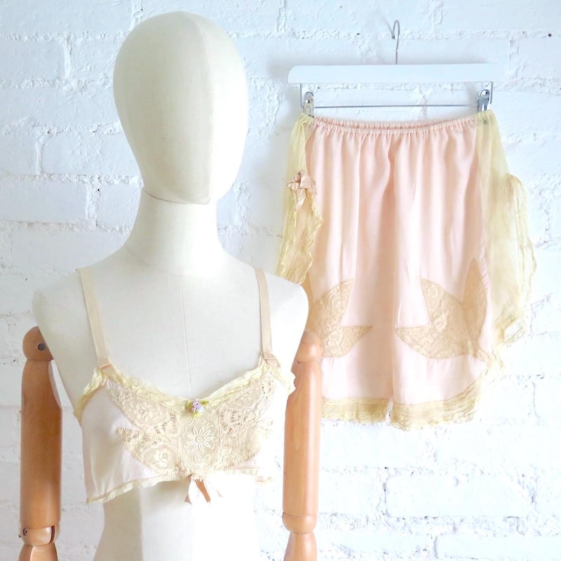 XXS/XS | 1930s Dead Stock Art Deco Lingerie Set main image 0
