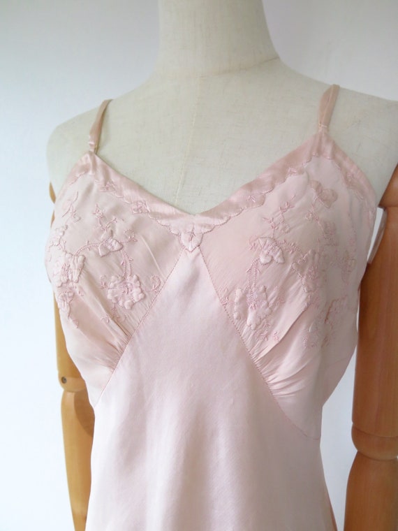 Vintage 1930s 1940s Pink Floral Embroidered Silk … - image 3