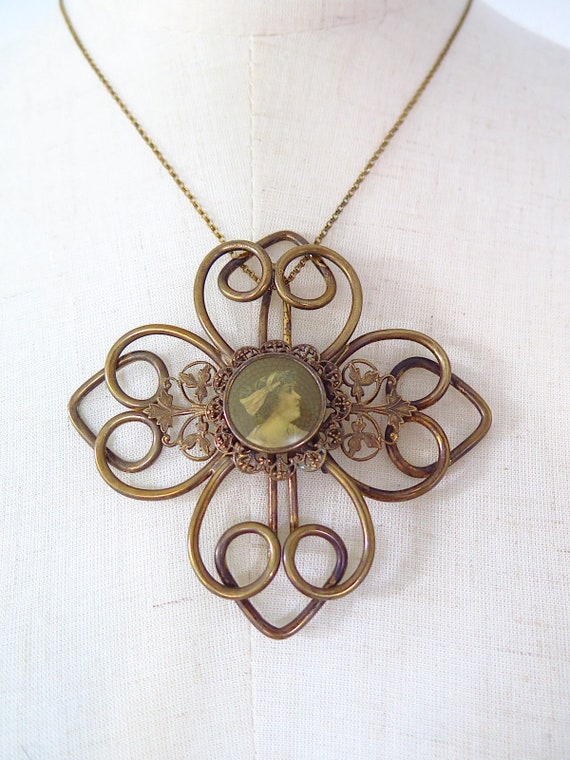 Antique Victorian Style Brass Photo Image Pendant… - image 2