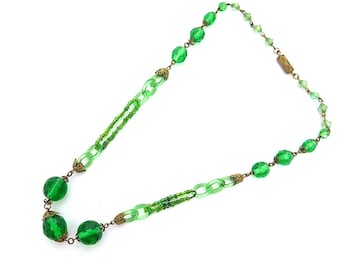 Antique 1920s 1930s Deco Green Facetted Glass Czech Beads Drop Pendant Brass Tone Chain Link Costume Dress Necklace