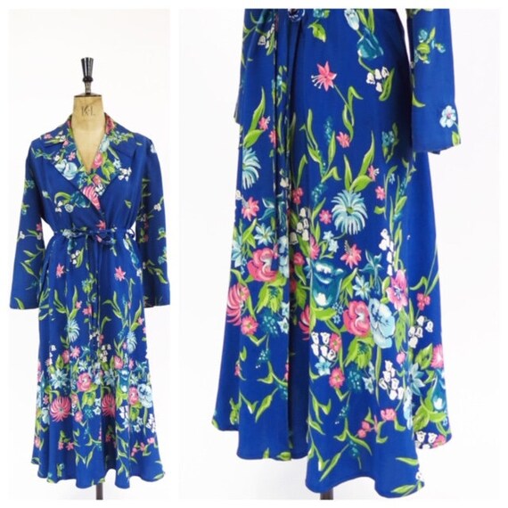 RARE Original Vintage 1940s Blue Floral Printed Wr