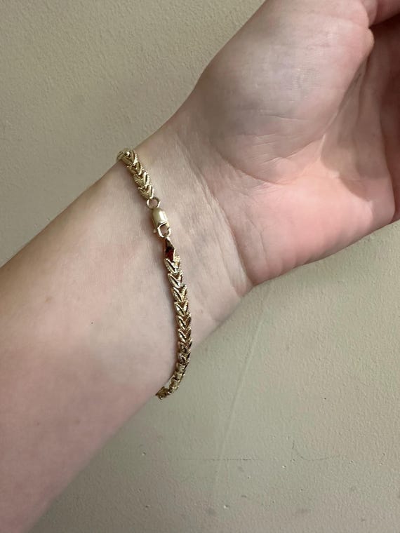 14kt yellow solid gold leaf link bracelet - image 4