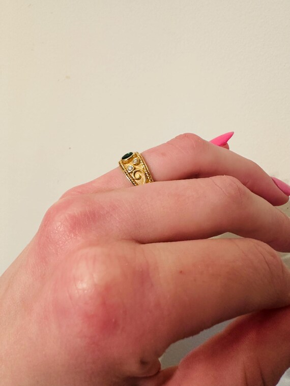 14kt yellow solid gold emerald ring - image 7