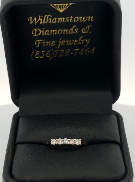 14kt yellow solid gold diamond ring - image 5