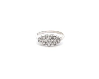 14kt white gold vintage ring