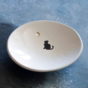 ceramic: BLACK CAT genuine 22k Gold Star Ring Dish, night kitty, happy cat, made with a rustic natural clay (small 3" dish) made in the usa