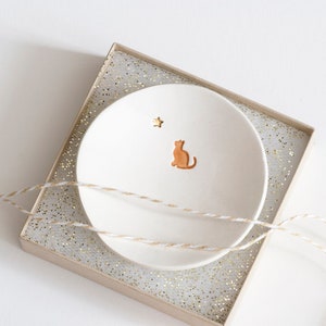 ceramic: ORANGE TABBY Cat Dish with genuine 22k Gold Star Mini 3 Ceramic Ring Dish for Cat Lovers, made in usa DISH & Gift Box
