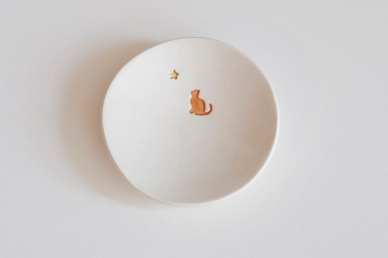 ceramic: ORANGE TABBY Cat Dish with genuine 22k Gold Star Mini 3 Ceramic Ring Dish for Cat Lovers, made in usa image 2