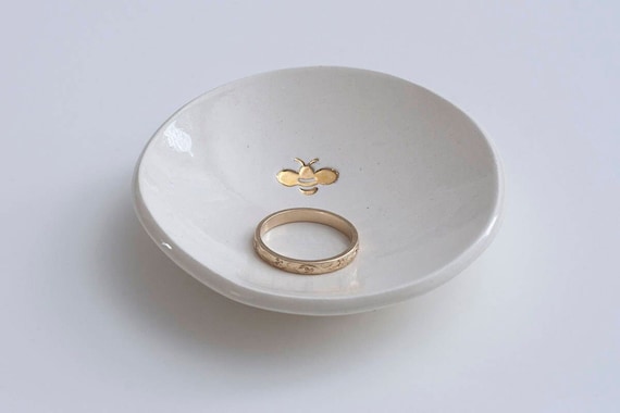 ceramic: Genuine 22k Gold BEE Ring Dish, bumblebee, jewelry holder,  honeycomb (small 3
