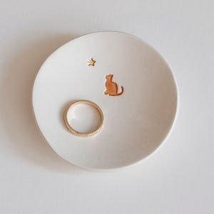 ceramic: ORANGE TABBY Cat Dish with genuine 22k Gold Star Mini 3 Ceramic Ring Dish for Cat Lovers, made in usa image 3