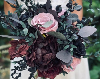 Black deep purple burgundy Gothic wedding Bouquet, Faux bridal bouquet, Silk flowers wedding Halloween bouquet