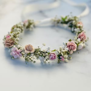 Corona de flores de aliento de bebé en color rosa ruborizado, corona de flores para primera comunión, corona preservada para niña de las flores