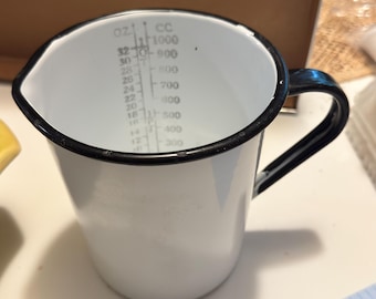 Vintage Enamel Measuring Cup in Ounces and CC’s