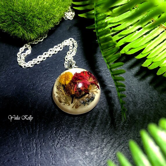 Resin 2024 chain necklace
