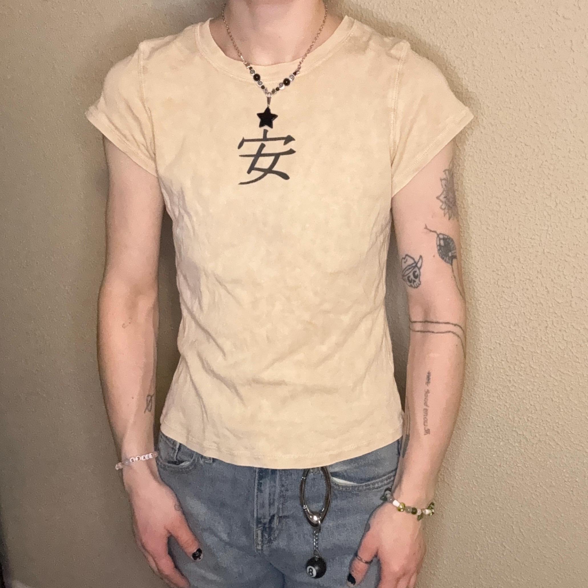 Xcit Moda beige tan Chinese Tranquility symbol print tshirt early 2000s size Small