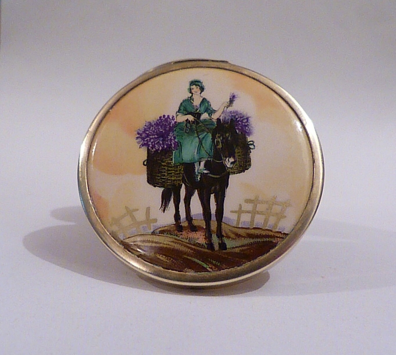 Vintage Compact Mirrors For Sale 5