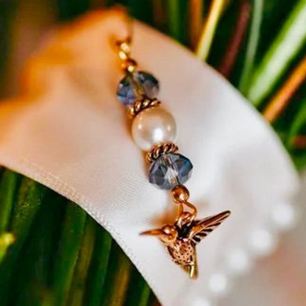 Blue Hummingbird charm for bouquet, Something blue elegant bride gift pin