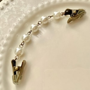 Sweater Chain, cardigan clip, cincher, sweater clip, scarf holder, vintage brass tones, Fall accessories, vintage fashion