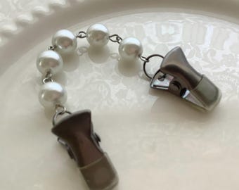 Antique Style Pearl Sweater Clip: Vintage Brass Tone Cardigan Cincher Chain