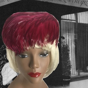 Vintage 1950s Fuschia Feather Hat, Topper, Fascinator, Pink Feather Half Hat, 1960s, Cocktail Hat, Halloween Costume, Casque Hat