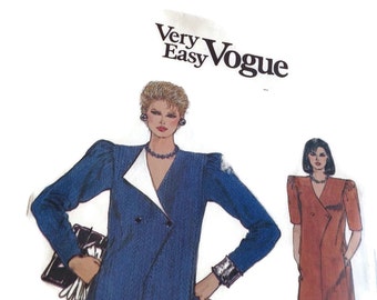 Very Easy Vogue Sewing Pattern Loose Fitting Straight Dress 1980's Size 10 Mid Century Fashion