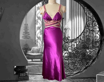 Vintage Fuschia Satin Partykleid mit Perlen, Neckholder-Top, Fischschwanzsaum, langes formelles Kleid, Slinky Wiggle-Kleid, nackter Rücken