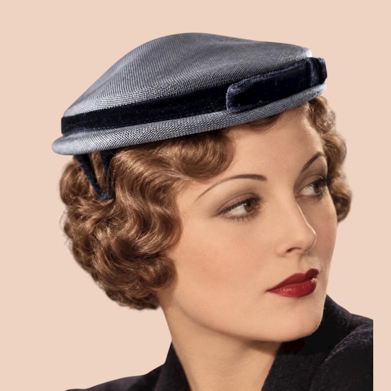 Vintage 1940s Navy Blue Straw Hat with Velvet Bow - image 1