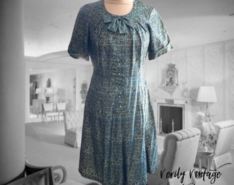 Vintage 1960s Day Dress, Berkshire B-Tween Size,  60s Casual Floral Dress with Paisley