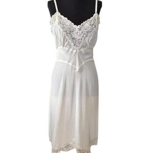 Vintage 1950s White Acetate Full Slip: Trillium Lace Trim, Size 40