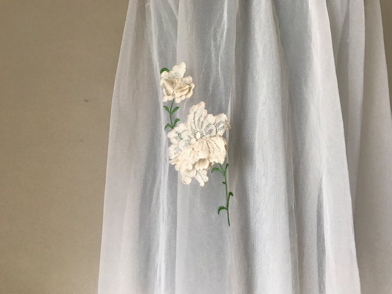 Vanity Fair Robe Goddess Pale Pink Chiffon Boudoir Vintage Negligee Set Peignoir Nightgown Two Piece with Lace Flowers