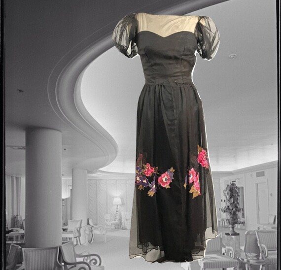 1930/'s Luna Green Chiffon Sweetheart Ruffle Gown