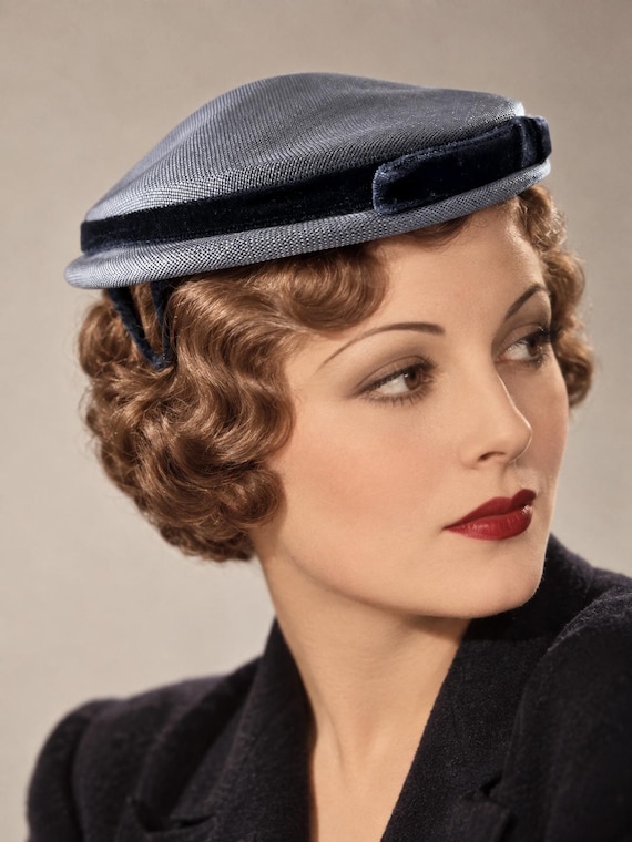 Vintage 1940s Navy Blue Straw Hat with Velvet Bow - image 2