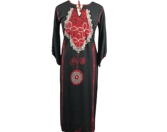 Vintage Embroidered Rayon Kaftan Dress: Red & Black Boho Loungewear