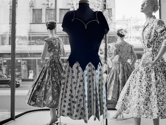 Vintage 1950s Swing Dress, Black Velvet with Rhin… - image 2