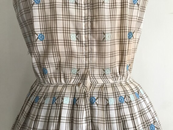 Vintage 1950s Cotton Dress, Sleeveless, Full Skir… - image 2