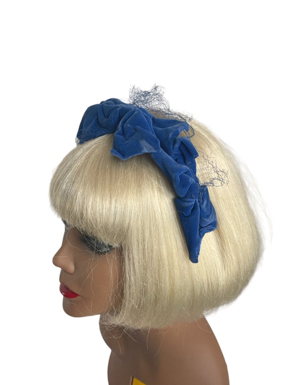 Vintage 1950s 1960s Headband Hat, Blue Velvet Ban… - image 2