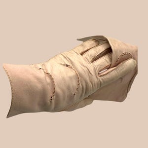 60s Carlee Vintage Kidskin Gloves: Pink Leather, Over-the-Wrist, Size 6 1/2