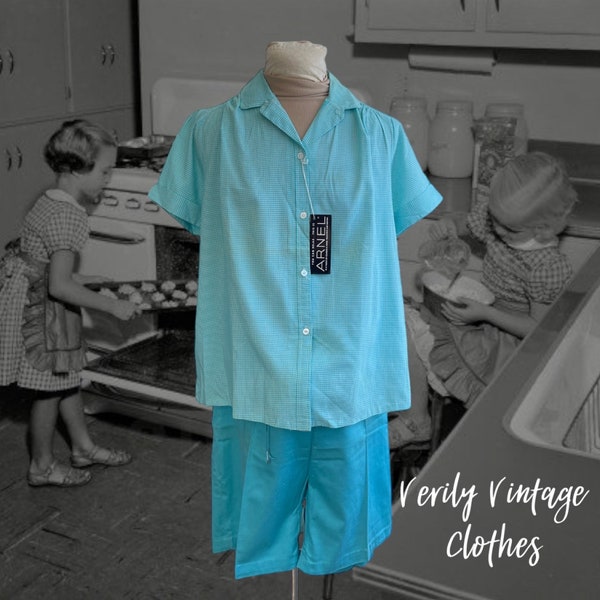 Vêtements de maternité vintage des années 1960, haut de maternité deux pièces vichy neufs, bermudas, jamais portés avec des étiquettes, vêtements de maternité des années 60
