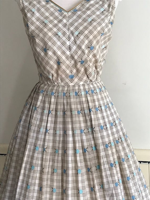 Vintage 1950s Cotton Dress, Sleeveless, Full Skir… - image 6